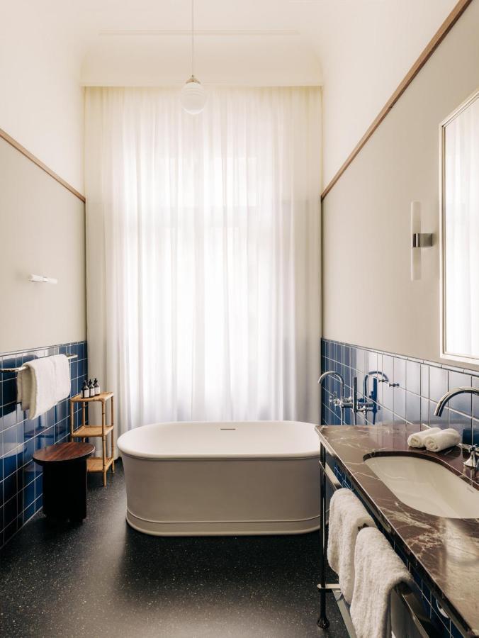 Boutique Hotel Chateau Royal Βερολίνο Εξωτερικό φωτογραφία Bathroom