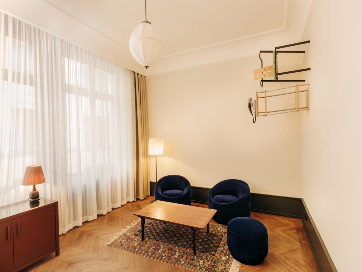 Boutique Hotel Chateau Royal Βερολίνο Εξωτερικό φωτογραφία A room at the Hotel Axelmannstein