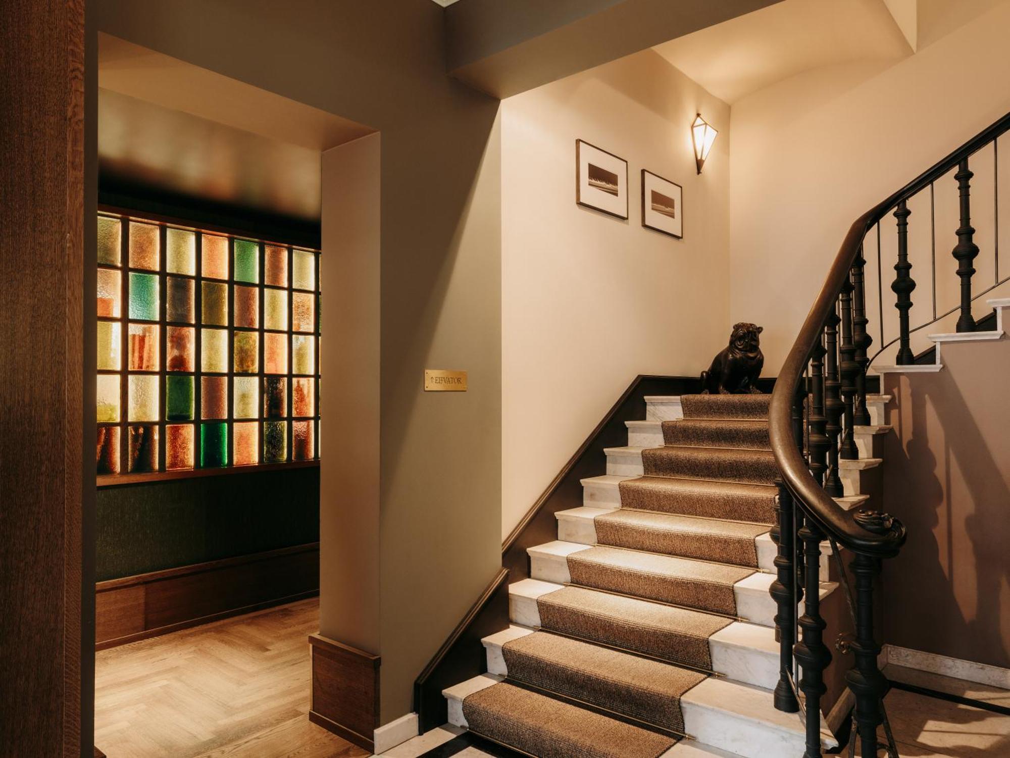 Boutique Hotel Chateau Royal Βερολίνο Εξωτερικό φωτογραφία The staircase