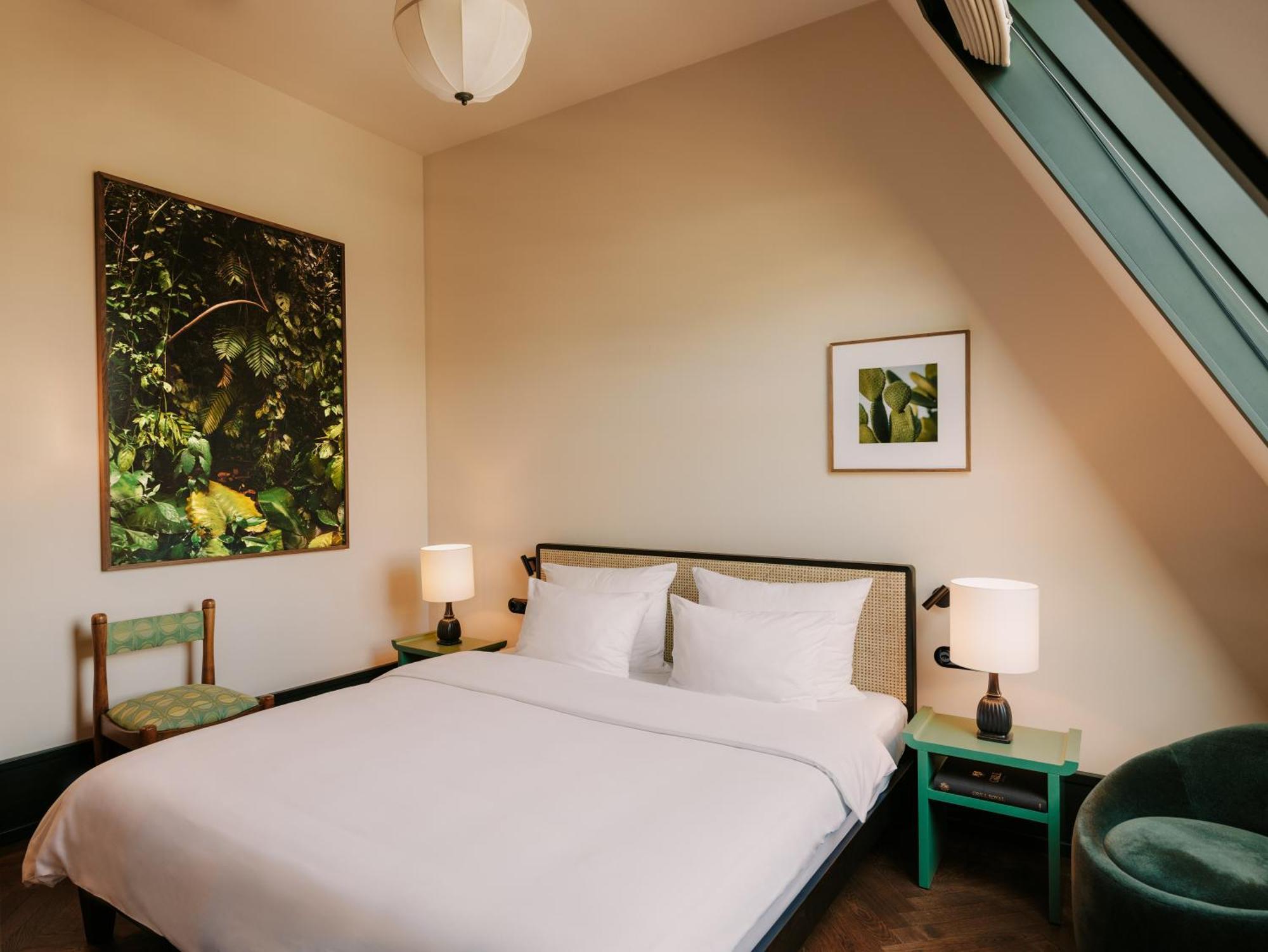 Boutique Hotel Chateau Royal Βερολίνο Εξωτερικό φωτογραφία A bedroom at the Standard East Village